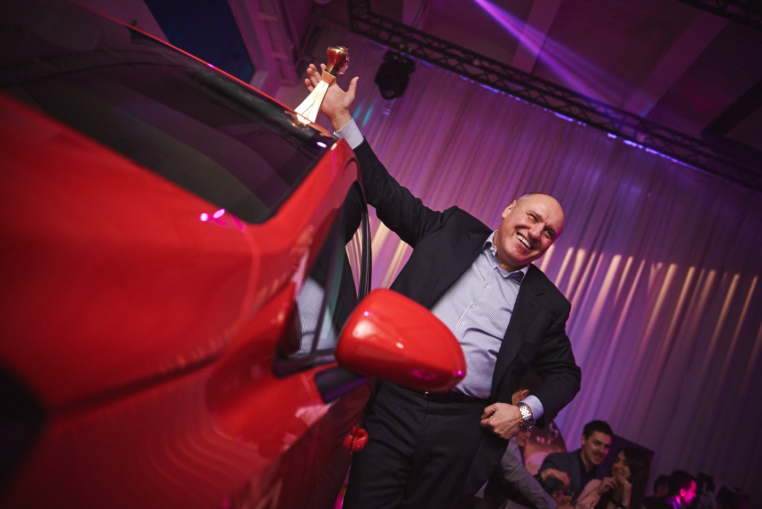 Dragan Nenadovic, Corsa i statueta Automobila godine